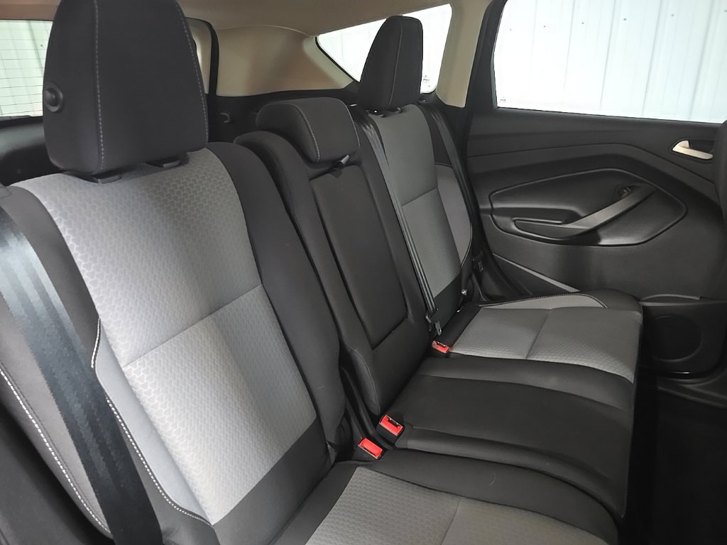 Used 2019 Ford Escape SE AWD/4WD image 16