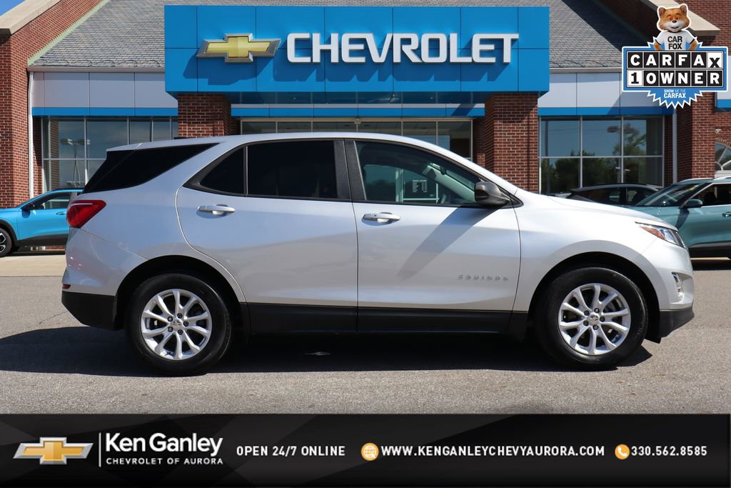Used 2020 Chevrolet Equinox LS w/ LS Convenience Package FWD image 1