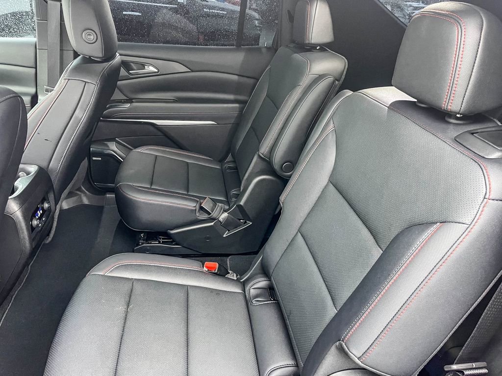 Used 2025 Chevrolet Traverse Z71 w/ Enhanced Driving Package image 40