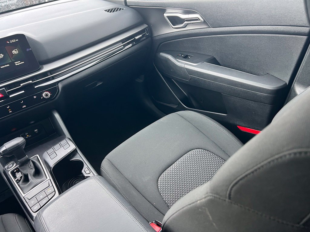 Certified 2026 Kia Sportage LX FWD image 11