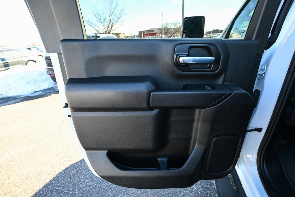 Used 2022 Chevrolet Silverado 2500 Custom w/ Custom Value Package image 22