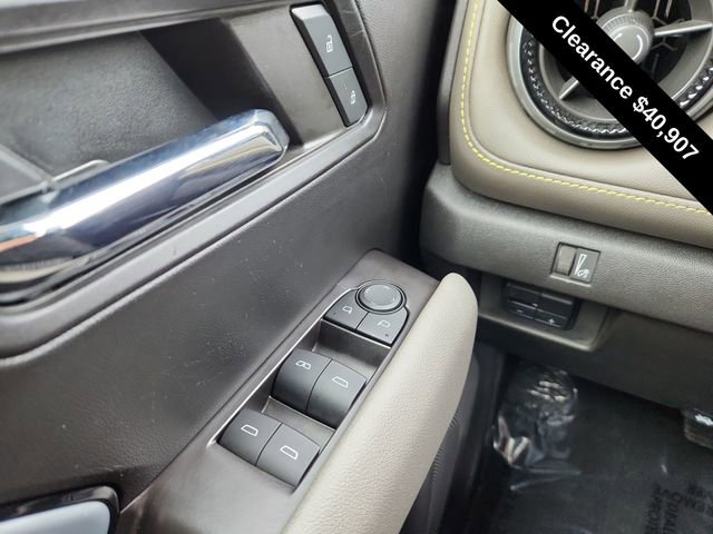 Used 2024 Chevrolet Colorado ZR2 w/ Technology Package image 33