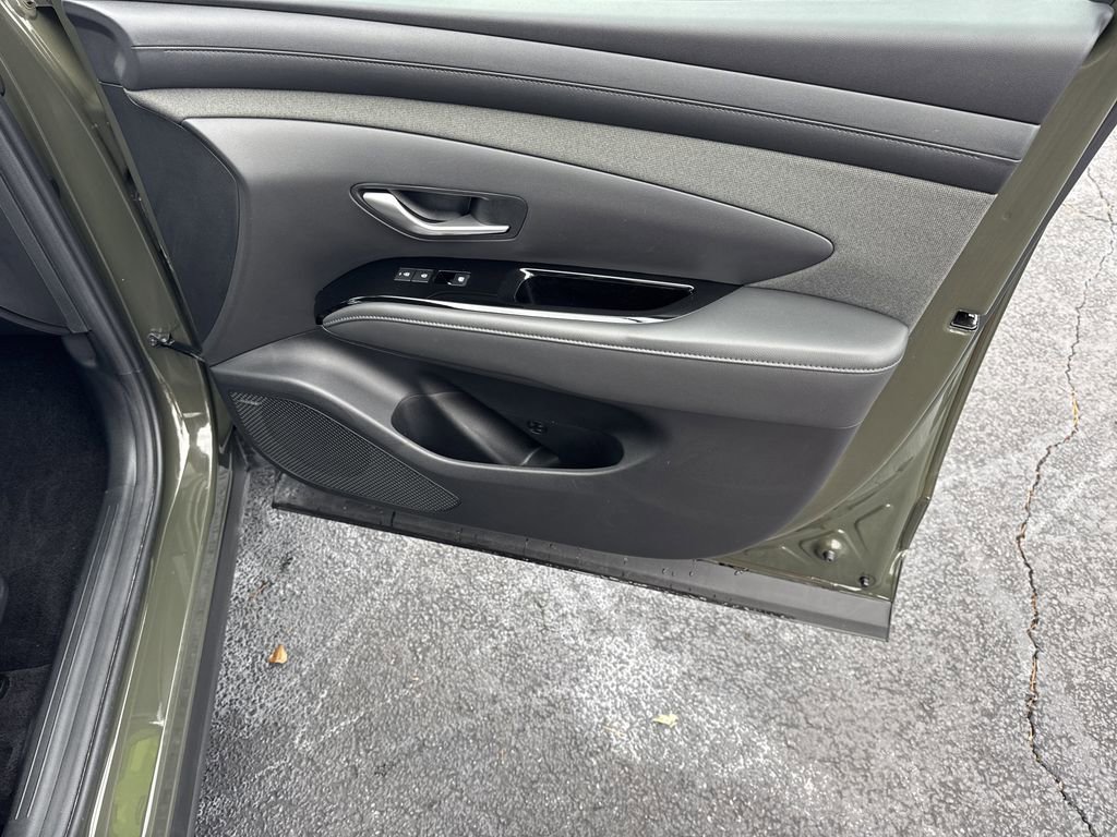 Used 2025 Hyundai Santa Cruz Limited image 14