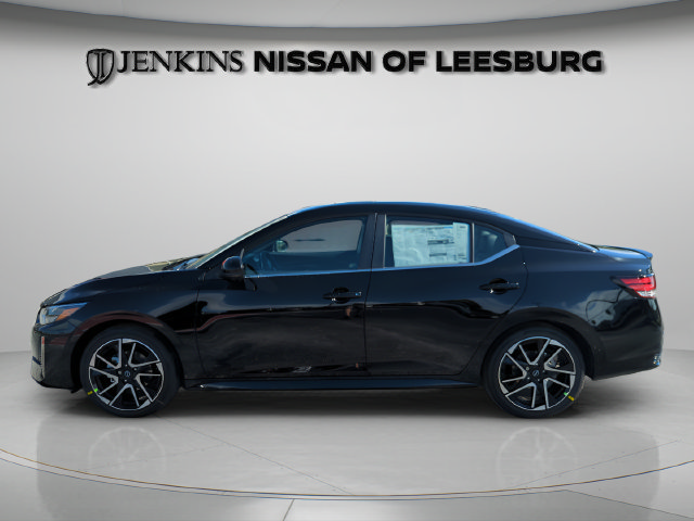 Certified 2025 Nissan Sentra SR w/ SR Premium Package FWD image 7