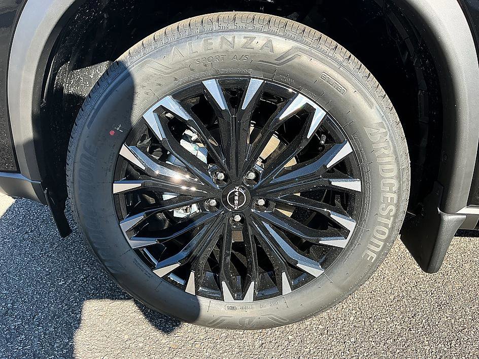 New 2026 Nissan Rogue Dark Armor image 8