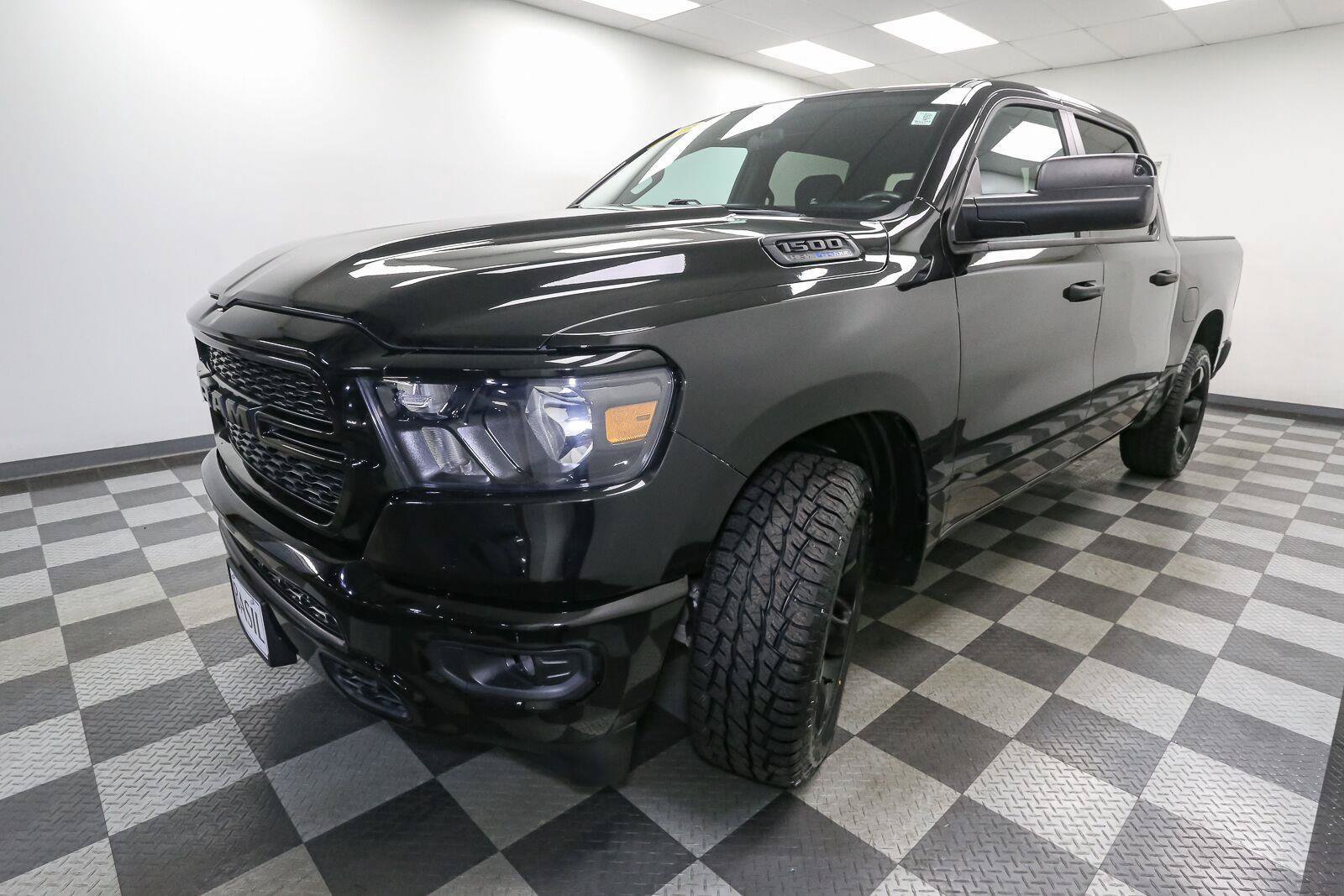 Used 2023 RAM 1500 Tradesman w/ Trailer Tow Group AWD/4WD image 4