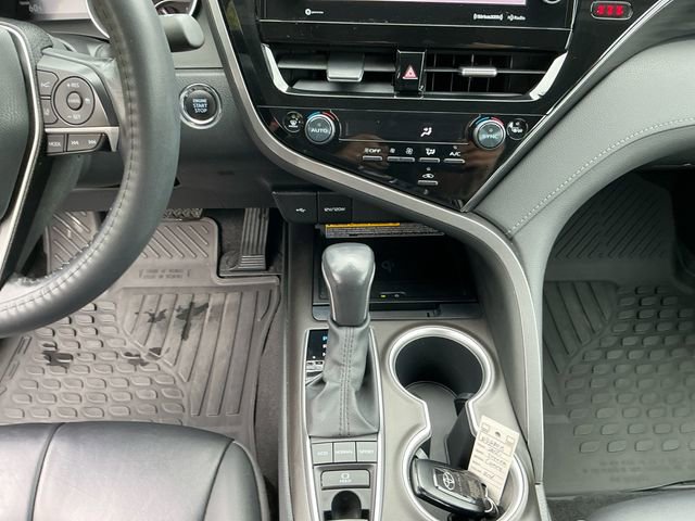 Used 2021 Toyota Camry XLE AWD/4WD image 12