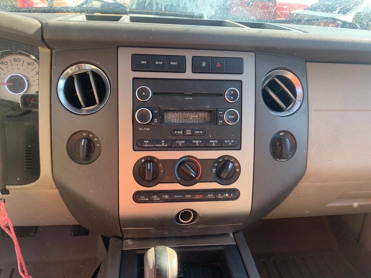 Used 2012 Ford Expedition XLT AWD/4WD image 9
