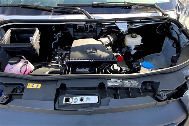 Used 2024 Mercedes-Benz Sprinter 2500 image 23