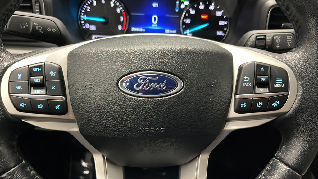 Used 2023 Ford Explorer XLT w/ Equipment Group 202A AWD/4WD image 15