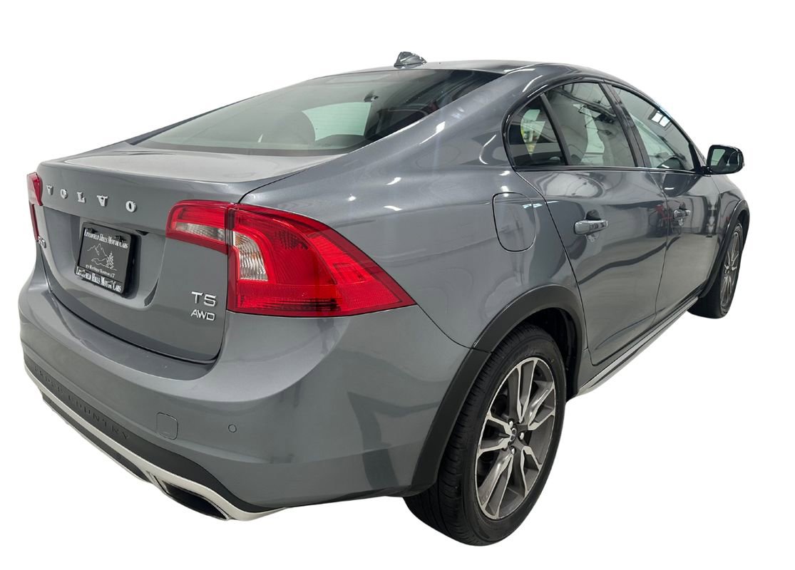 Used 2016 Volvo S60 T5 Cross Country Platinum image 4