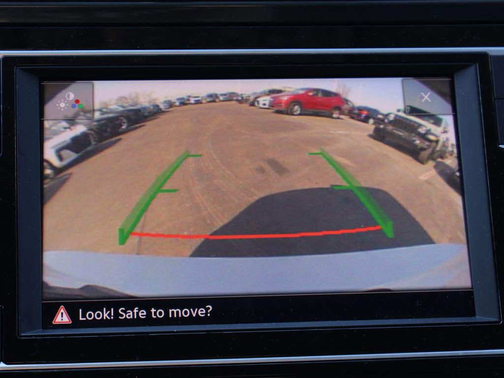 Used 2020 Volkswagen Tiguan S image 27