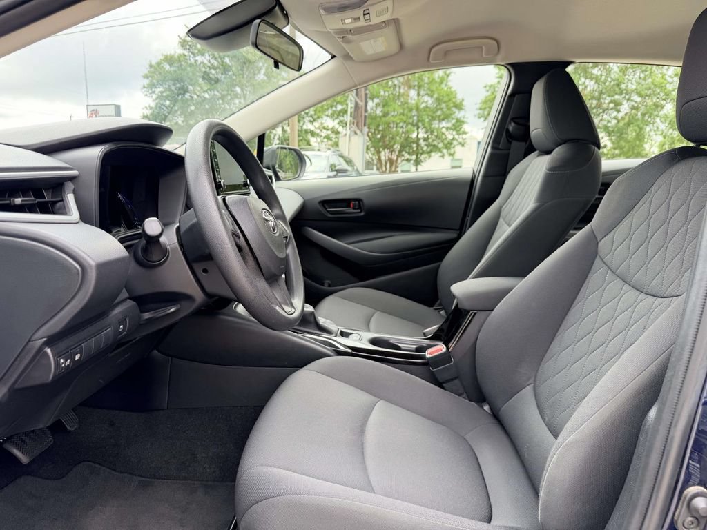 Used 2022 Toyota Corolla LE w/ Carpet Mat Package (TMS) FWD image 19