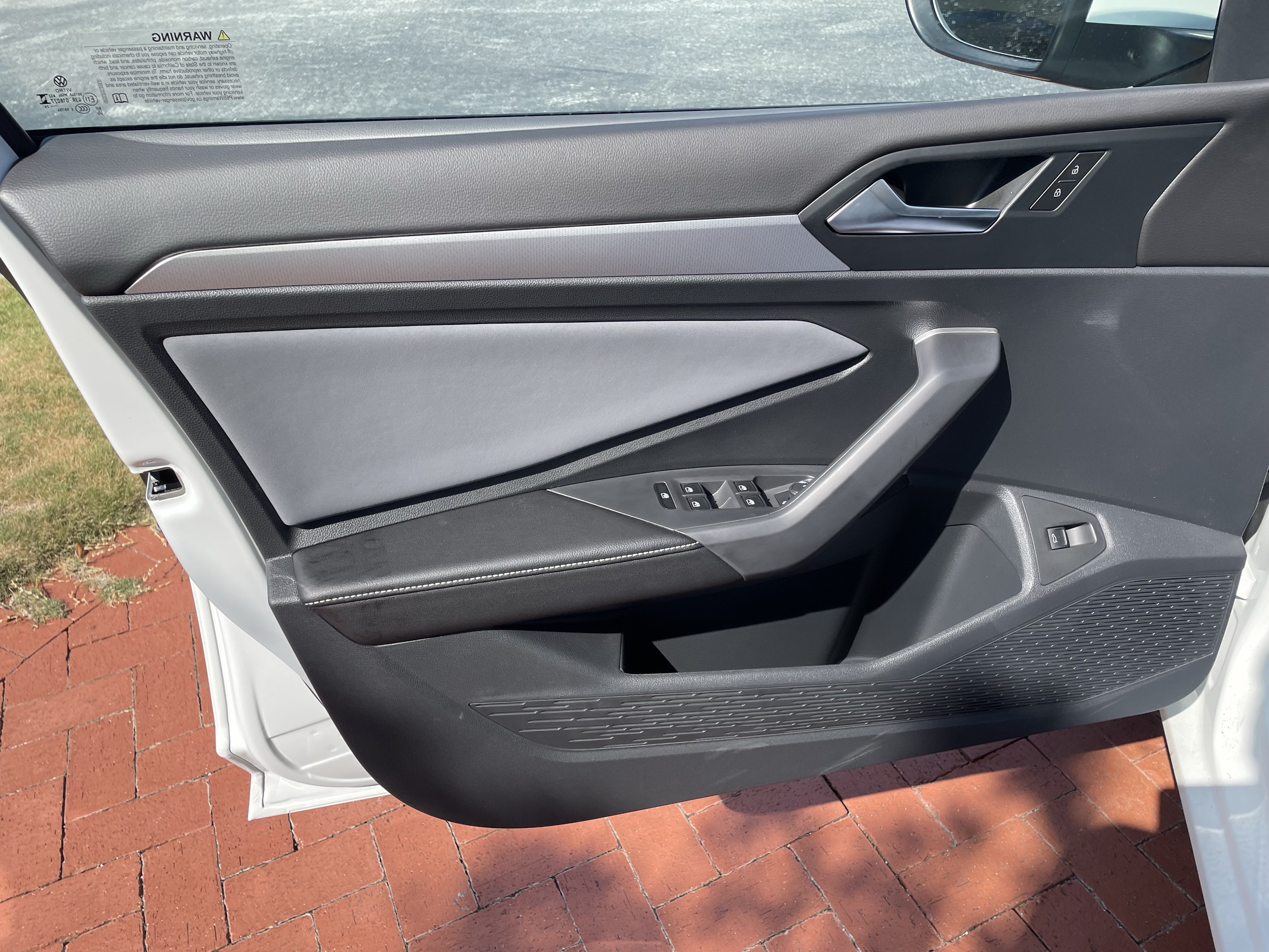 New 2026 Volkswagen Jetta SE FWD image 12
