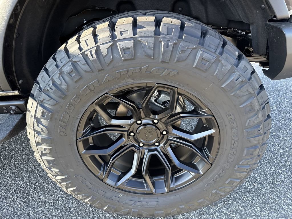 New 2025 Ford Bronco Big Bend w/ Black Diamond Package image 19