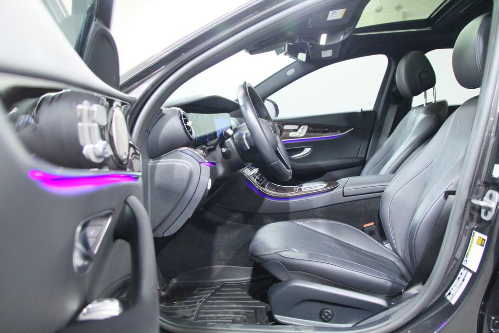 Certified 2022 Mercedes-Benz E 350 4MATIC Sedan image 4