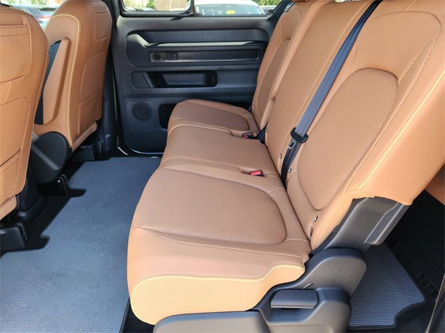 New 2025 Volkswagen ID. Buzz Pro S image 16