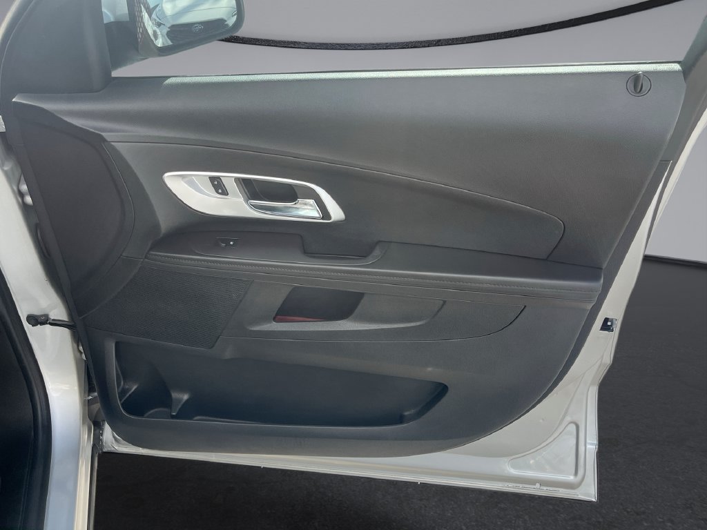 Used 2016 Chevrolet Equinox LT w/ Convenience Package FWD image 17