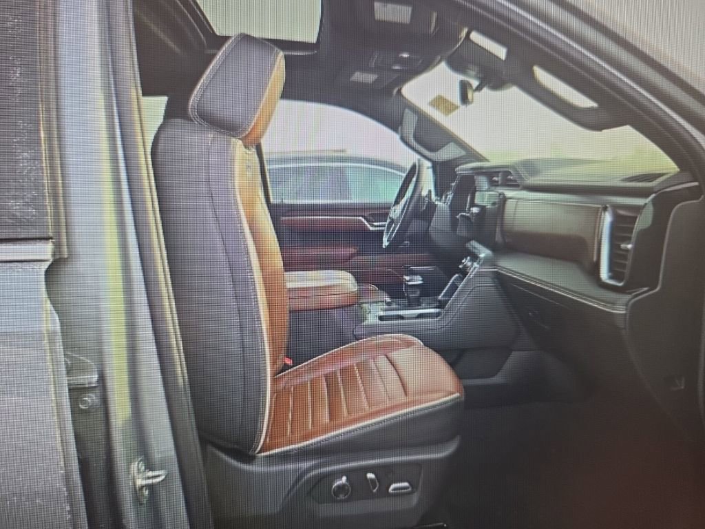 Used 2024 GMC Sierra 1500 Denali Ultimate image 13