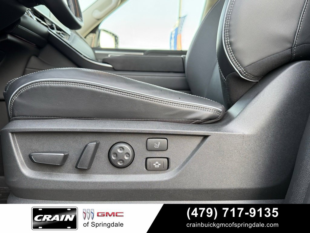 Used 2025 INFINITI QX80 Sensory AWD/4WD image 11