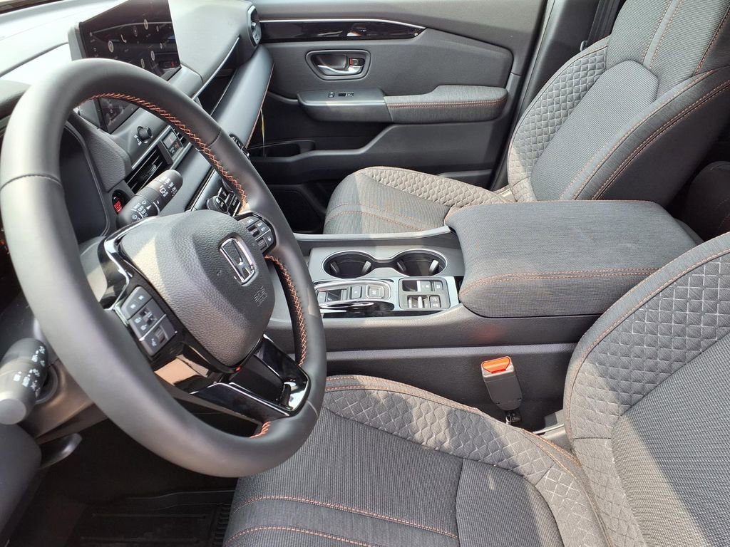New 2026 Honda Pilot Sport image 16