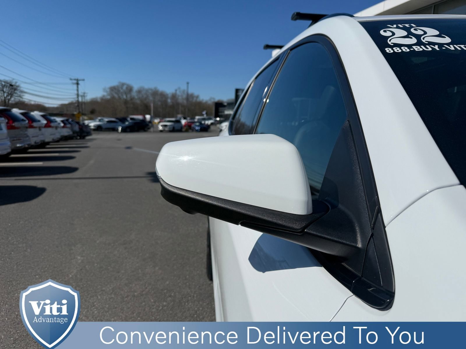 Used 2022 Chevrolet Equinox RS w/ RS Leather Package AWD/4WD image 10