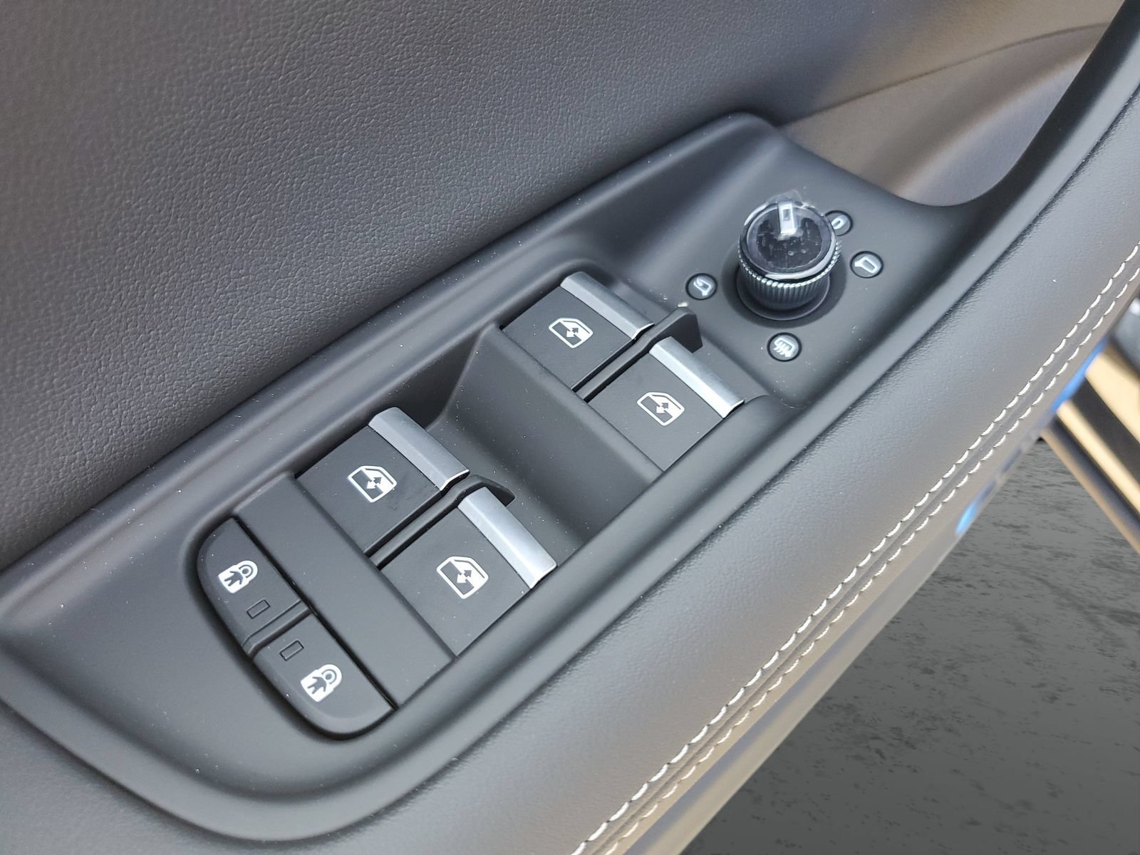 New 2026 Audi Q8 Premium Plus AWD/4WD image 21