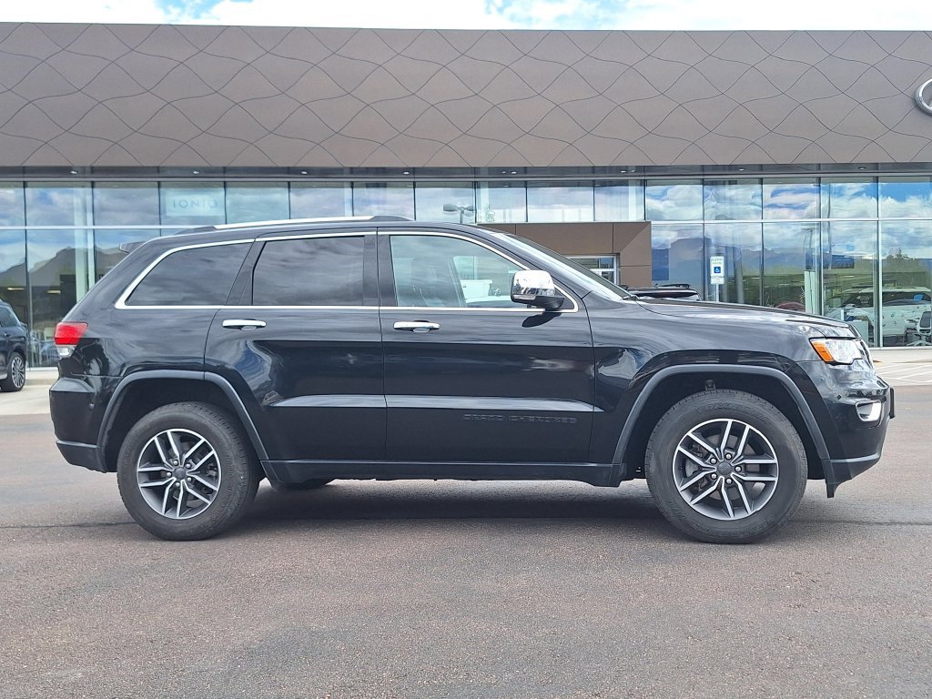Used 2020 Jeep Grand Cherokee Limited AWD/4WD image 2