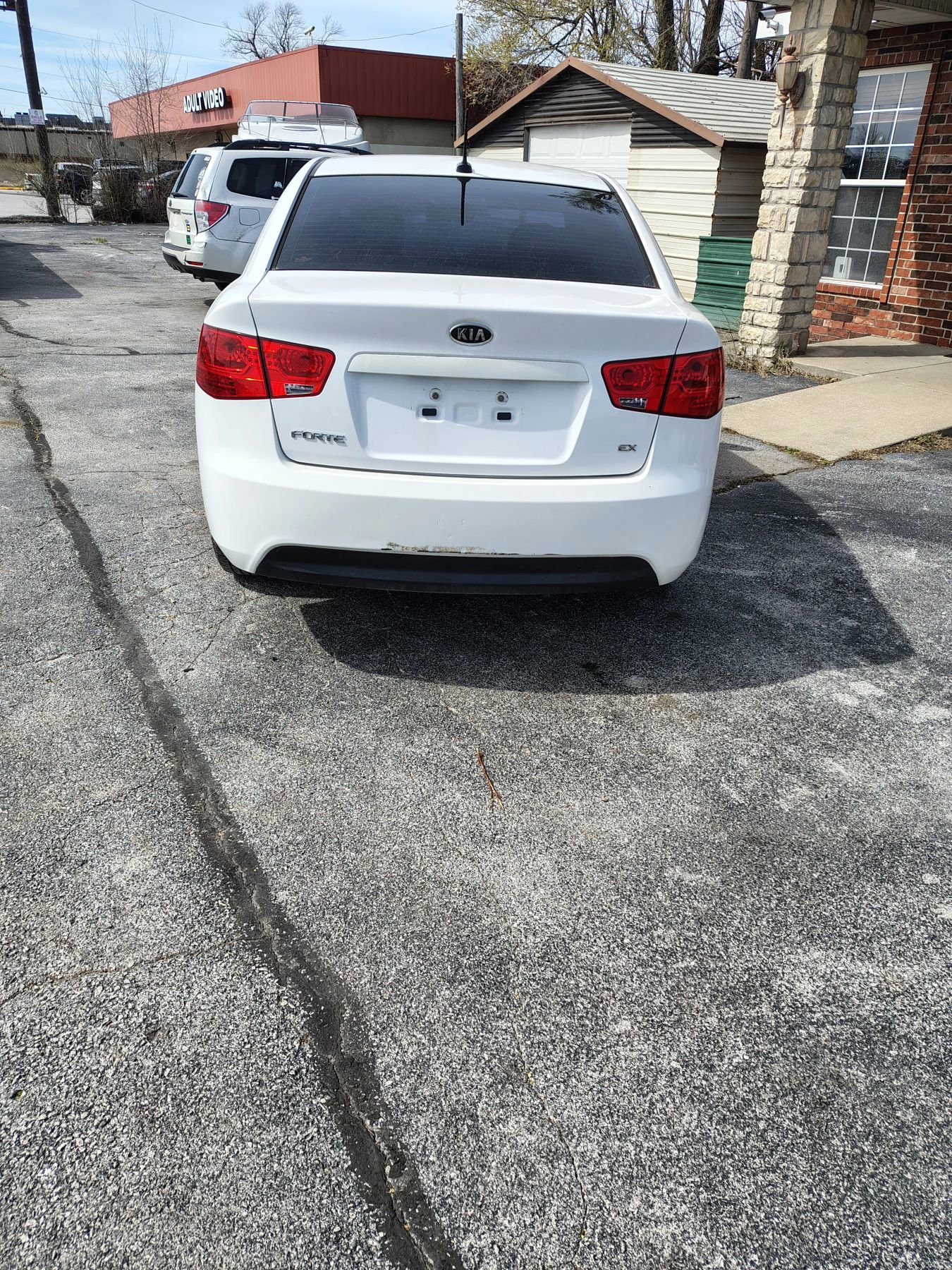 Used 2010 Kia Forte EX image 3