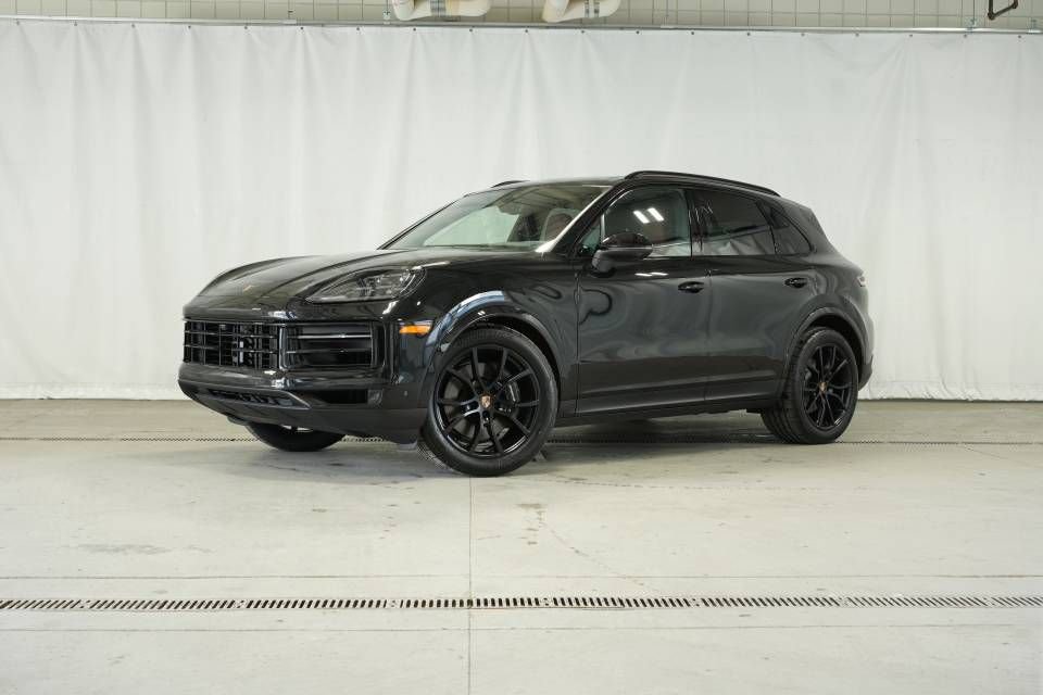 Certified 2025 Porsche Cayenne