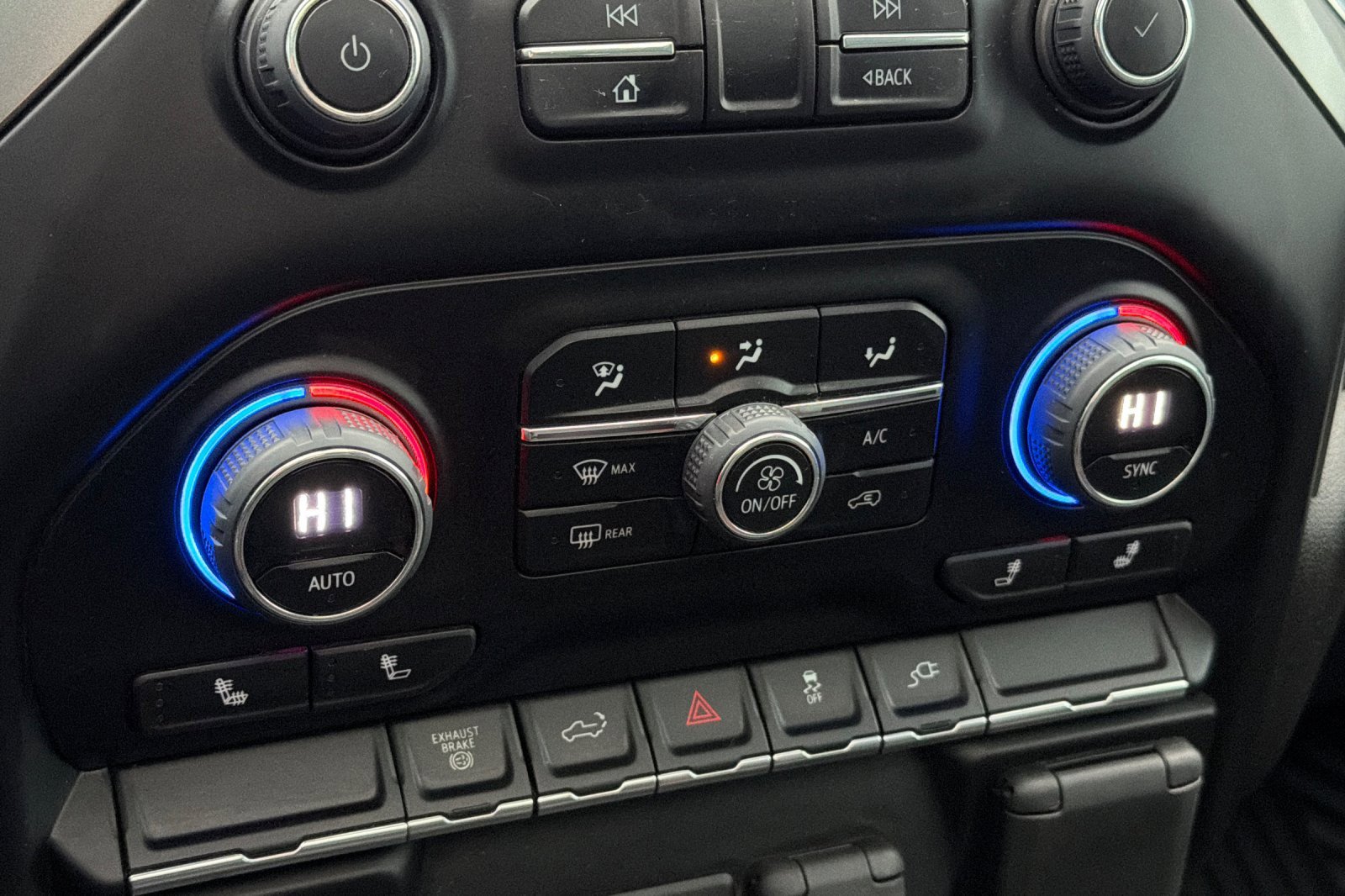 Used 2023 Chevrolet Silverado 3500 LT w/ Convenience Package image 16