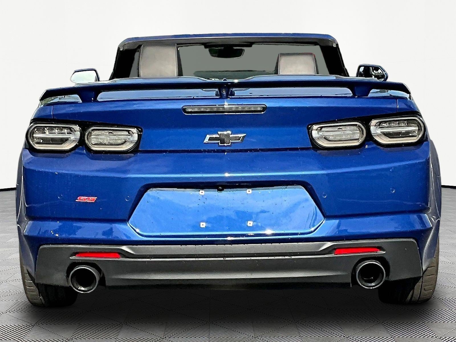 Used 2020 Chevrolet Camaro SS RWD image 5