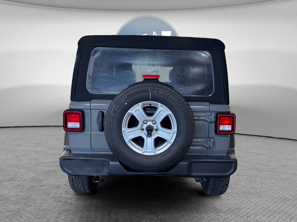 Used 2022 Jeep Wrangler Unlimited Sport AWD/4WD image 5