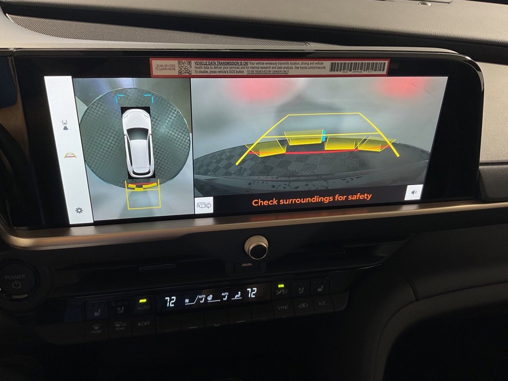 New 2025 Toyota Crown Signia image 4