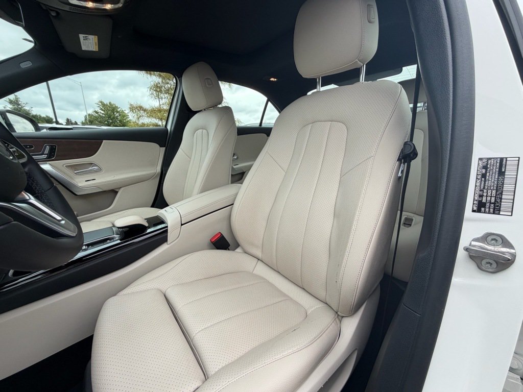Used 2022 Mercedes-Benz A 220 4MATIC image 10