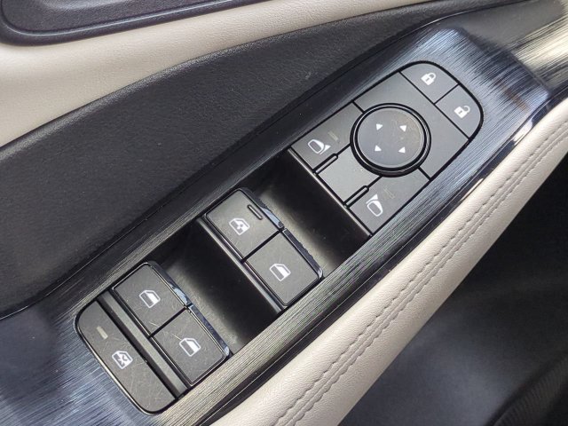 Used 2023 Nissan Rogue SV w/ SV Premium B Package FWD image 24