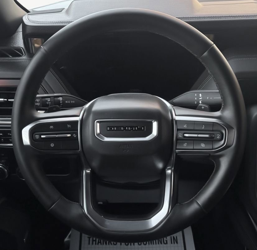 Used 2025 GMC Yukon Denali image 18