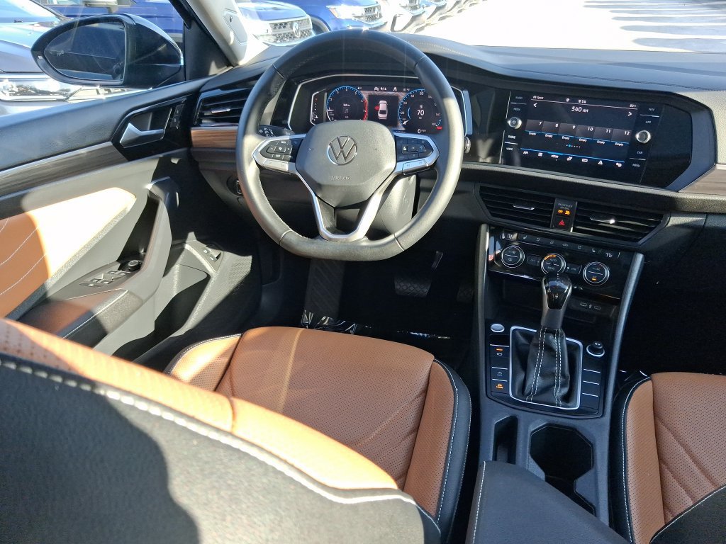 Certified 2024 Volkswagen Jetta SEL FWD image 17