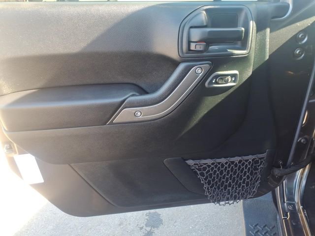 Used 2016 Jeep Wrangler Unlimited Sport image 12