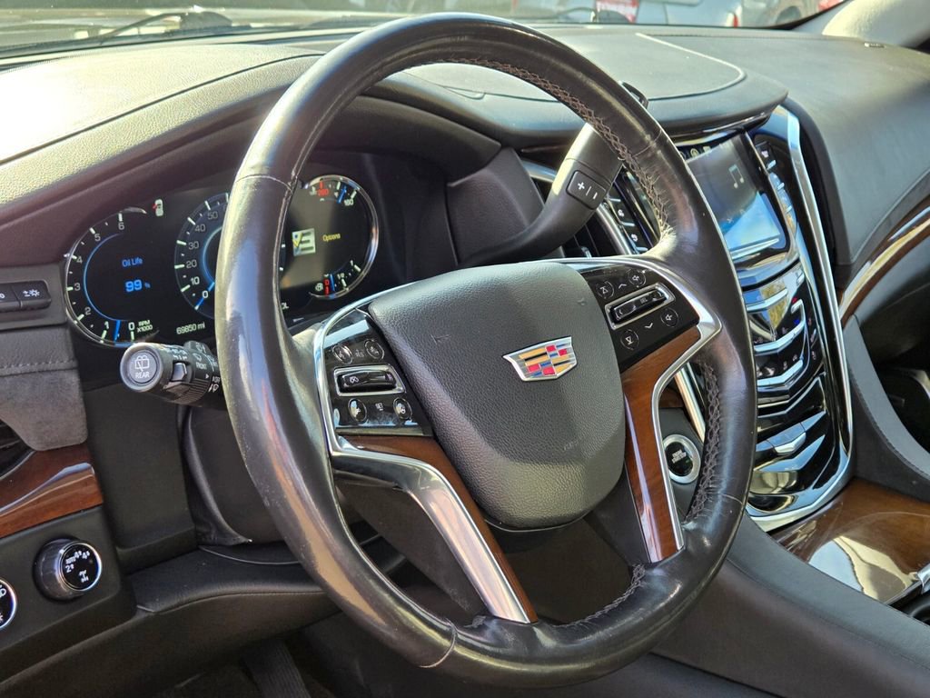 Used 2019 Cadillac Escalade Premium Luxury w/ Escalade Sport Edition AWD/4WD image 27