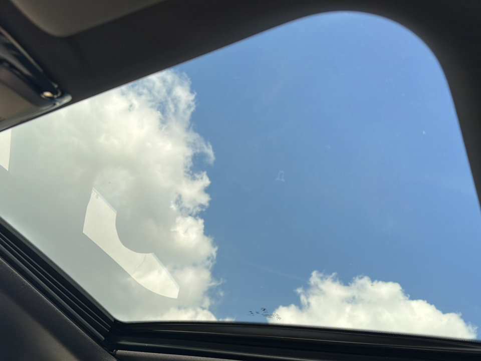 New 2026 BMW 330i Sedan w/ Premium Package image 27