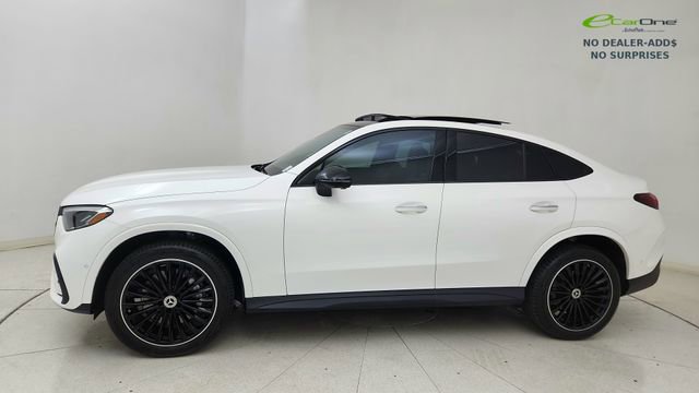 Used 2025 Mercedes-Benz GLC 300 4MATIC image 3