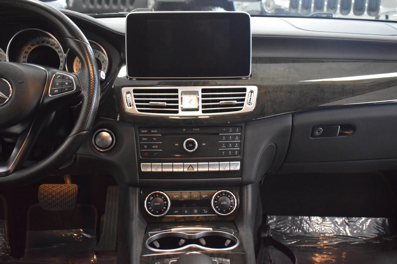 Used 2016 Mercedes-Benz CLS 400 CLS 400 4dr Sedan image 46