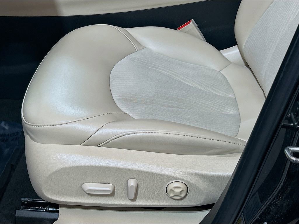 Used 2018 Buick Envision Preferred FWD image 16