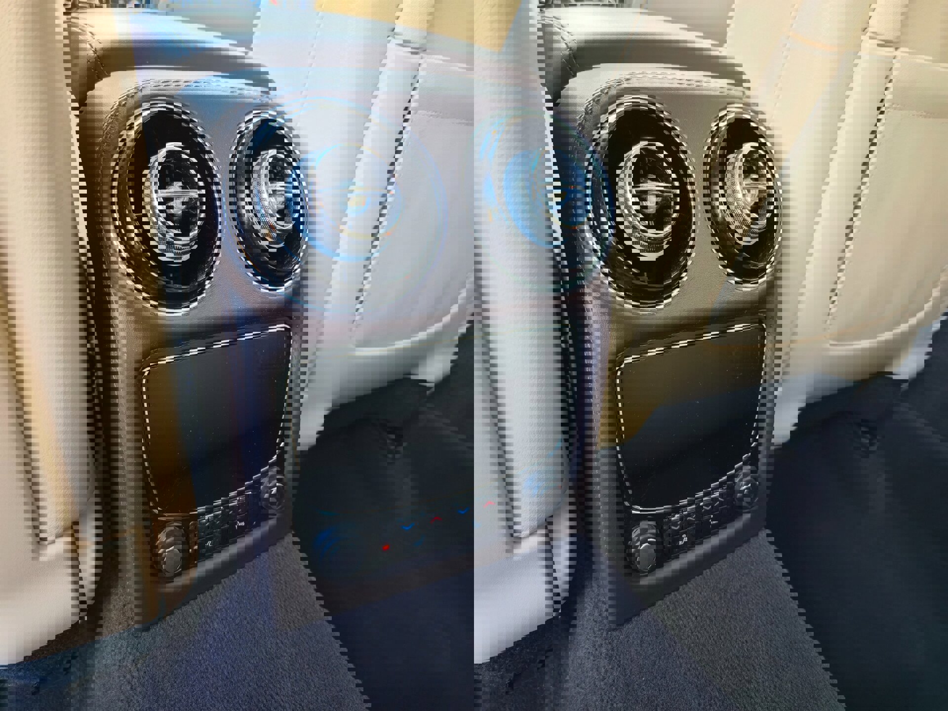 Used 2012 Jaguar XJ RWD image 30