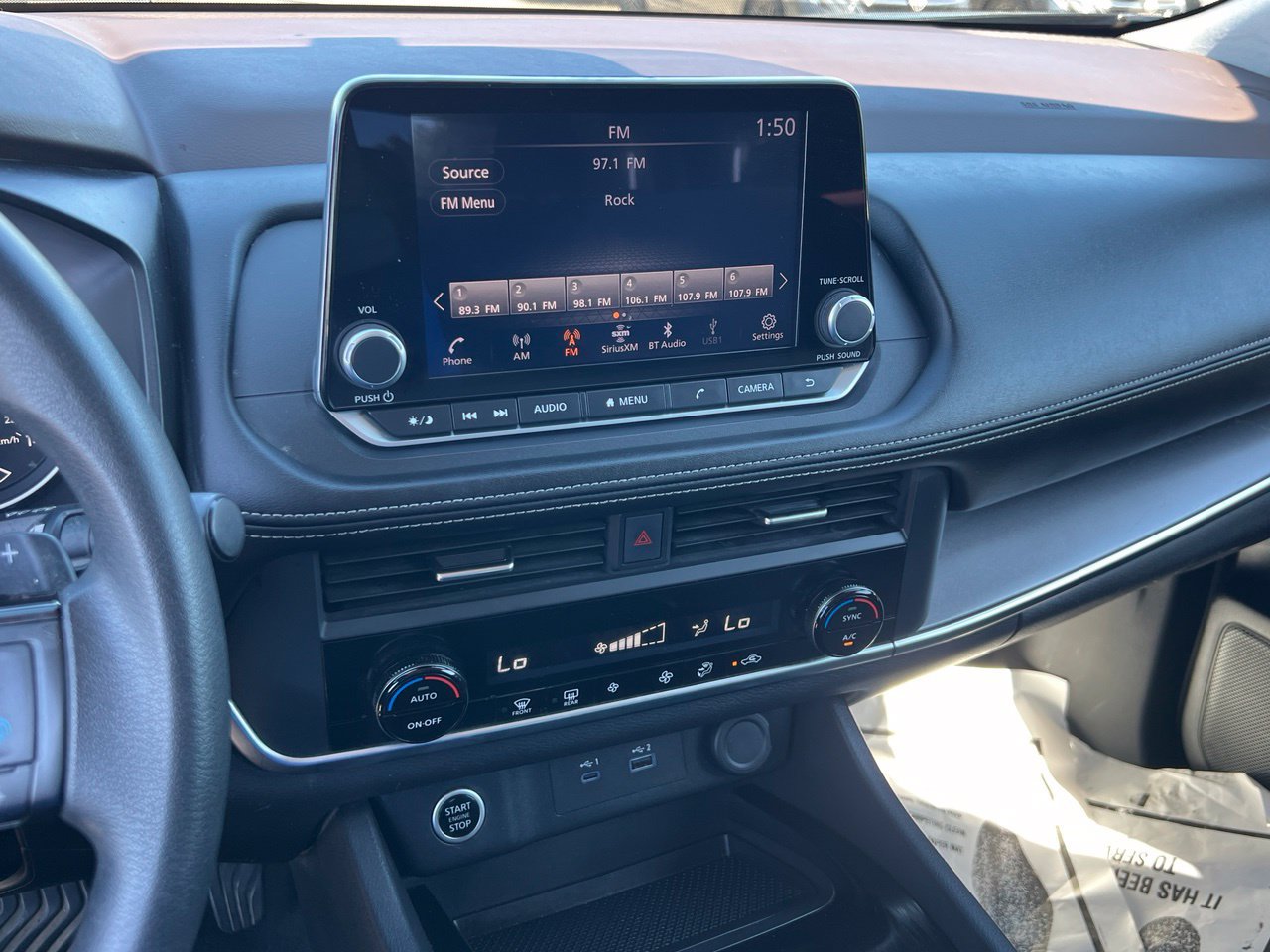 Used 2023 Nissan Rogue SV AWD/4WD image 10