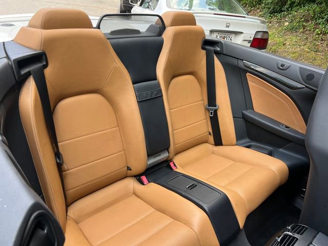Used 2015 Mercedes-Benz E 550 Cabriolet image 33