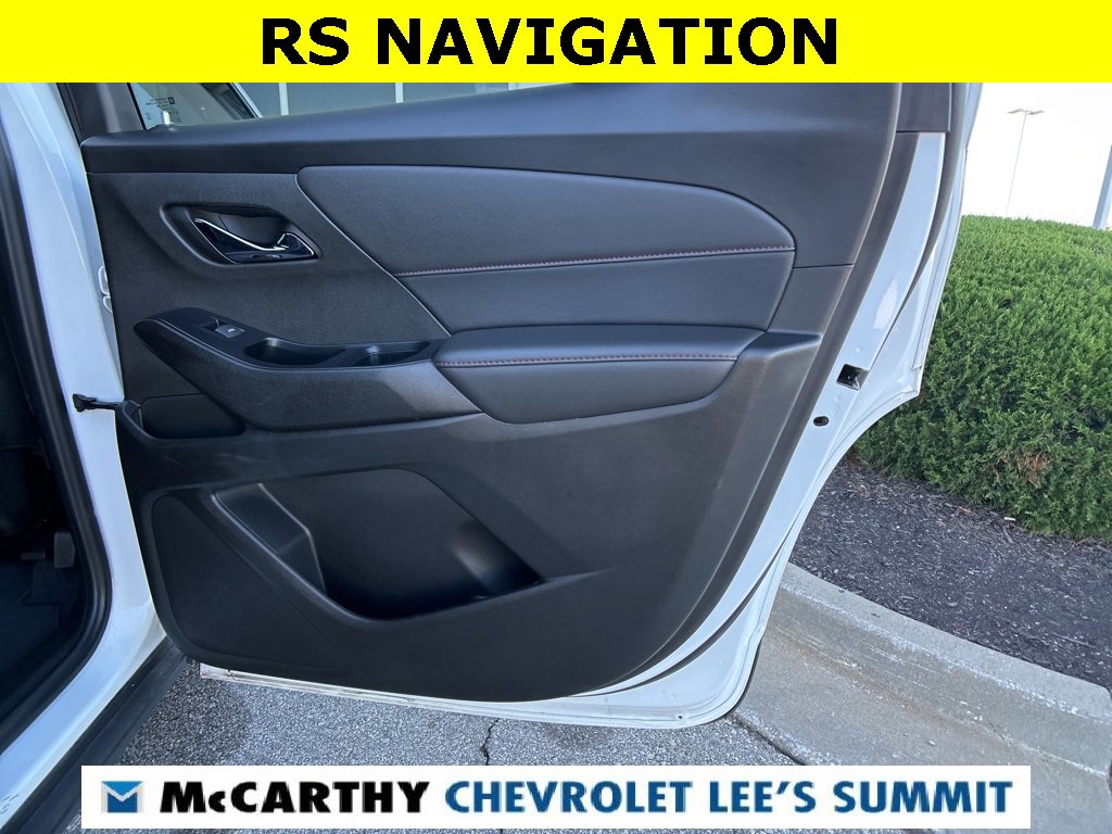 Used 2023 Chevrolet Traverse RS image 38