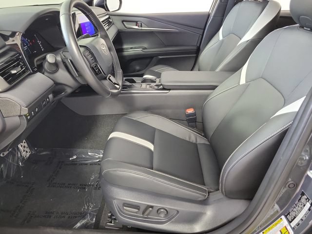 Used 2026 Toyota Camry SE FWD image 19