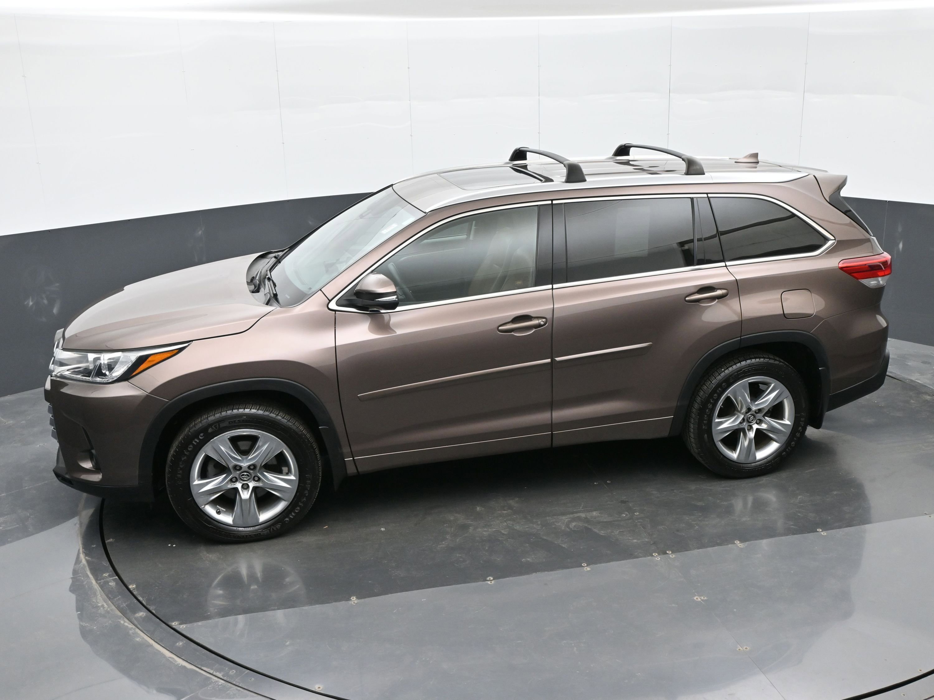 Used 2018 Toyota Highlander Limited w/ Protection Package #3 image 39